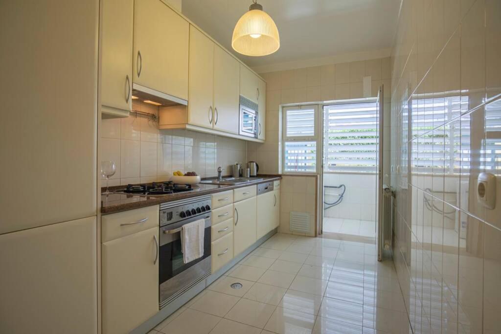 Stunning Apartment W/ Pool Cascais Luaran gambar