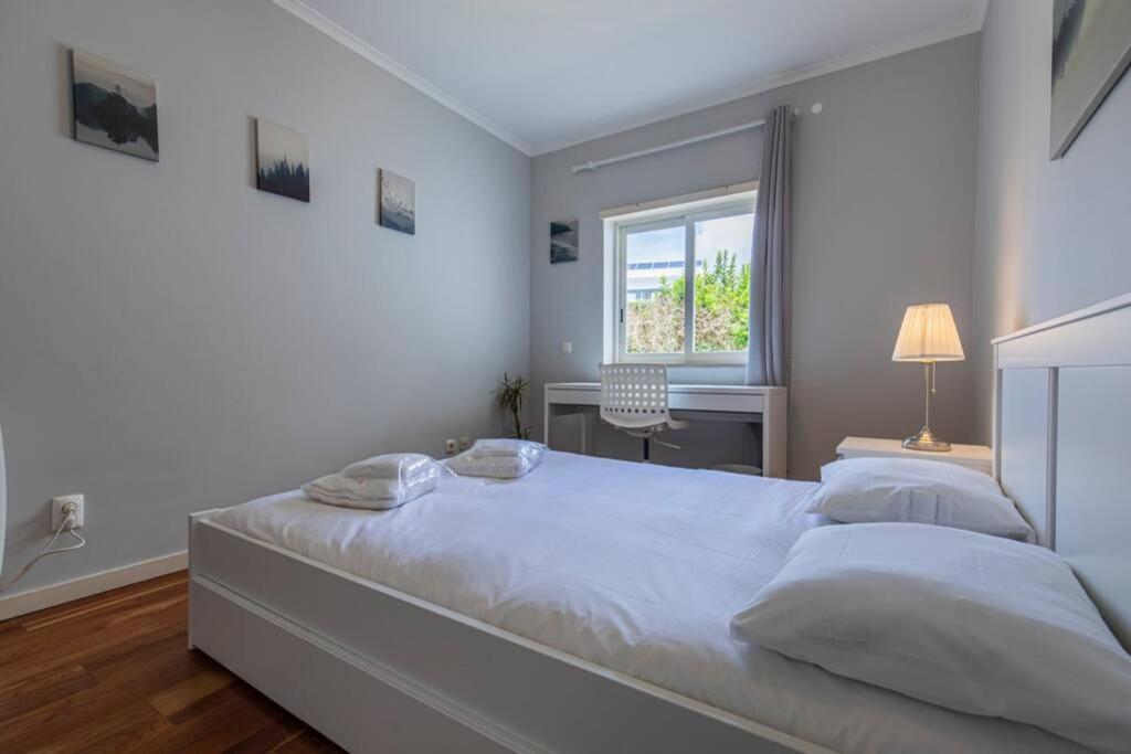 Stunning Apartment W/ Pool Cascais Luaran gambar